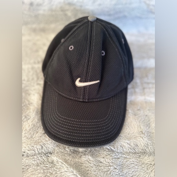 Nike men hat - Picture 2 of 9